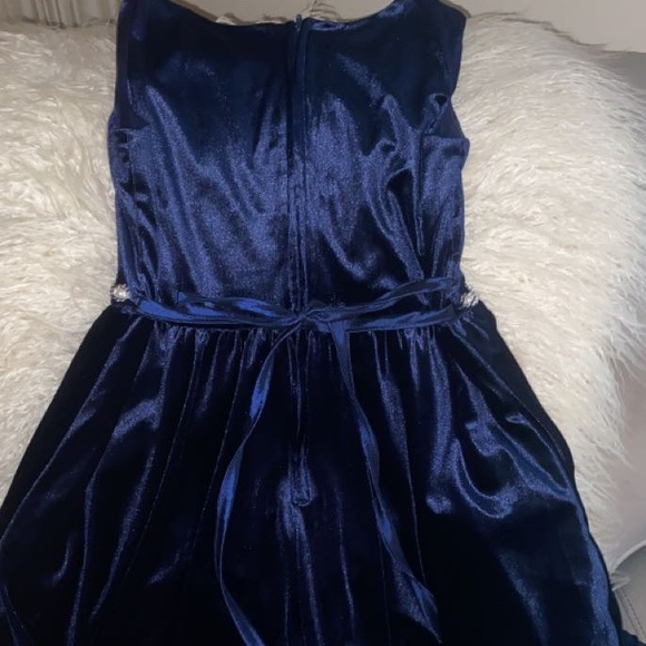 Girls classic style Audrey Hepburn dress - Picture 3 of 4